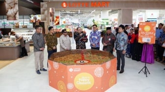Korean Thanksgiving? Ada Chuseok Fair Unik di Sini, Makan Enak Sambil Beramal!