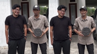 Profil Toni Permana: Pembuat Paving Block dari Sampah, Kini Dilirik Ferry Irwandi