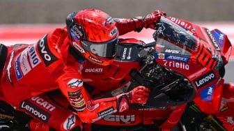 Marc Marquez dan Pecco Bagnaia Bawa Ducati Lenovo Tim Terbaik MotoGP 2025