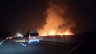 Langit Aneh di Cirebon: Cahaya Melintas dari Losari Hingga Ciperna, Apa Sebenarnya yang Terjadi?