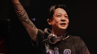 6 Fakta Keluarga Bravy Vconk, Ibunya Tak Bisa Lihat Langsung Anak Lamar Erika Carlina