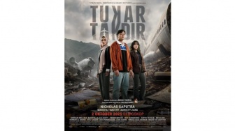 Bukan Tentang Siapa yang Selamat, Memahami Lebih Dalam Film Tukar Takdir