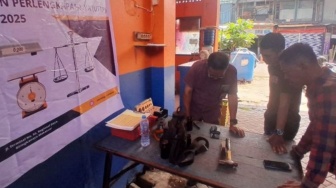 Alat Ukur Pedagang Pasar di Kota Makassar Ditera Ulang