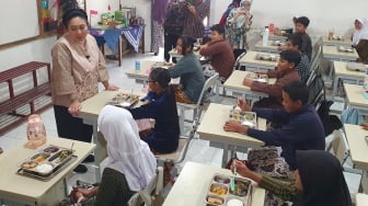 MBG Didera Isu Keracunan, Titiek Soeharto Minta 'Hukum' Dapur Nakal, Bukan Setop Program