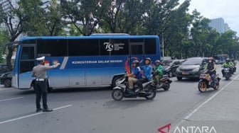 Jalan Depan Kedubes Amerika Ditutup Imbas Aksi Demo, Ini Rute Alternatifnya