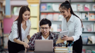 Kunci Jawaban Bahasa Indonesia Kelas 9 Halaman 100 Kurikulum Merdeka