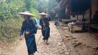 Kenapa Wisatawan Asing Dilarang Masuk Kampung Badui Dalam dan Gajeboh ?