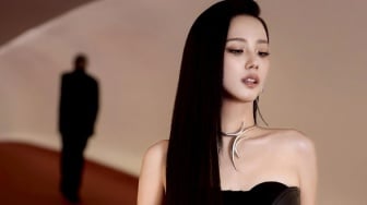 Jisoo Kembali Beri Bocoran Kolaborasi Lagu Terbarunya, Sosok Zayn Malik Makin Jelas?