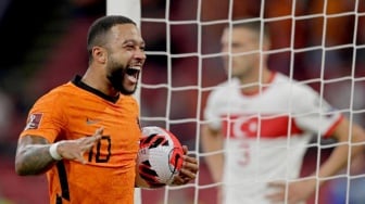 Paspor Dicuri, Memphis Depay Terlambat Gabung Timnas Belanda