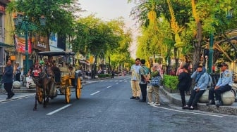 24 Jam di Malioboro Tanpa Kendaraan: Wali Kota Pantau Langsung, Evaluasi Ketat Menuju Pedestrian Permanen