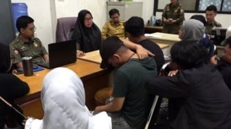 Terbongkar! Donasi Fiktif di Jalan Raya Makassar: Raup Rp700 Ribu Per Hari