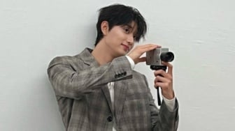 5 OOTD Boyfriend Material Kim Jae Won yang Bisa Jadi Inspirasi Buat Ngampus