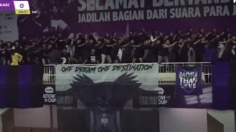 Energi dari Tribun, Semangat Suporter Ramaikan AXIS Nation Cup 2025 di Bekasi
