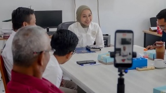 Putri Karlina Ogah Tanggapi Video Adu Mulut dengan Warga Garut: Kebenaran Akan Menemukan Jalannya