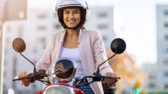 5 Rekomendasi Motor Listrik Paling Aman Buat Ibu-Ibu, Harga Mulai Rp 5 Juta