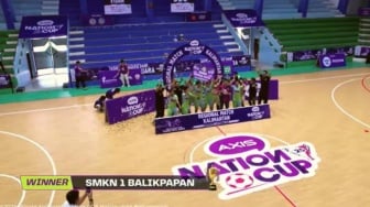 Main Elegan, SMKN 1 Balikpapan Bikin Betah Nonton AXIS Nation Cup 2025