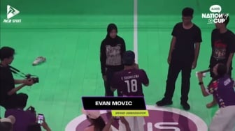 Dari Lapangan ke Tribun: Evan Movic Ikutan Jadi Suporter di ANC 2025!