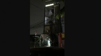 Ledakan Dahsyat Guncang Pondok Aren! Gedung 4 Lantai Nucleus Farma Hancur, Polisi Ungkap Kondisinya