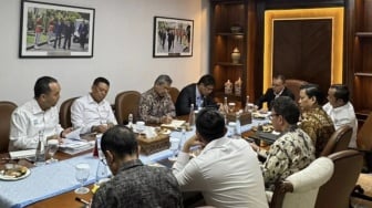 Dasco Ungkap 4 Isu yang Dibahas Pertemuan Tertutup dengan Seskab dan Tiga Menteri Prabowo