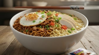Racikan Indomie ala King Aloy yang Viral, Perpaduan 2 Varian dengan Sedikit Kuah Bikin Nagih!