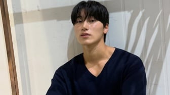 4 Padu Padan Knitwear ala San ATEEZ, Buat Daily Outfit Biar Makin Cool