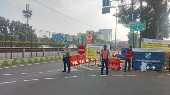 Awas Kejebak Macet! Proyek Galian Tutup Jalan Arjuna Selatan, Mobil Dialihkan ke Jalur Lain