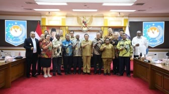 Percepat Pembangunan Papua, Mendagri Tekankan Pentingnya Sinkronisasi Program Pusat dan Daerah
