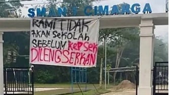Sosok Kepsek SMAN 1 Cimarga: Dituding Tampar Siswa Merokok, Bikin Ratusan Murid Mogok