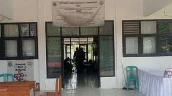Kepsek Tampar Siswa, Siswa SMAN 1 Cimarga 'Pindah' ke Sekolah Online: Belajar dari Rumah