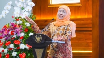 Gubernur Khofifah Beri Penghargaan bagi 604 Pendonor Darah Sukarela 75 Kali