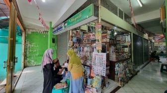Kios Buku di Tengah Wisata Edukasi: Sudut Yang Hampir Terlupakan