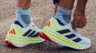 5 Sepatu Lari Adidas Terbaik yang Empuk, Lembut, dan Nyaman