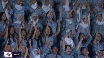 Sorakan Suporter Iringi Perjuangan SMAN 10 Bekasi di Final ANC 2025