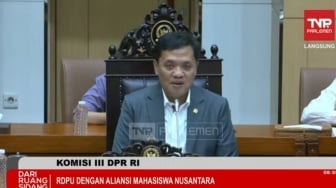 Rapat Bareng Mahasiswa, Habiburokhman Tegaskan MBG Justru Disambut Positif Warga