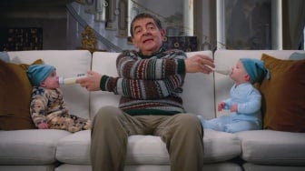 Serial Rowan Atkinson Terbaru, Man Vs Baby Segera Tayang pada 11 Desember