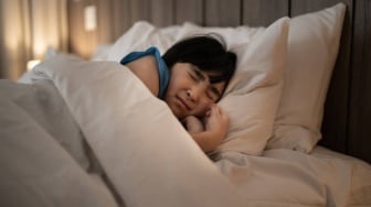 10 Arti Mimpi Orang Meninggal Menurut Primbon Jawa, Benarkah Jadi Pertanda Baik?