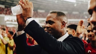 Berapa Pesangon Patrick Kluivert usai Dipecat? Buat 'Jajan' Alphard Sisa Banyak