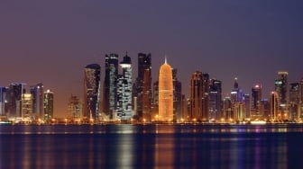 Qatar Negara Terkaya ke Berapa? Warganya Viral Saling Lempar iPhone 17 saat Ricuh Bola