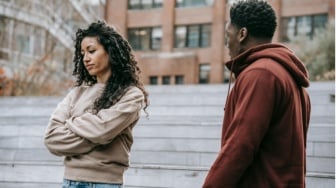 6 Tipe MBTI yang Kesulitan Mempertahankan Hubungan Asmara, Kamu Termasuk?