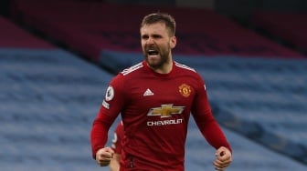Luke Shaw Tak Gentar Hadapi Liverpool di Anfield
