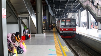 KRL Rangkasbitung-Tanah Abang Anjlok Dekat Stasiun, KCI Lakukan Rekayasa Perjalanan