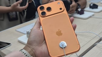 iPhone 18 Pro Tampil Baru, Apple Siapkan Desain Dua Warna dan Transparan
