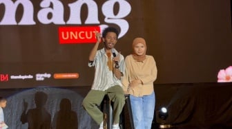 Raim Laode Ungkap Urusan Ranjang di Panggung, Penonton Dibuat Tertawa Sekaligus Baper