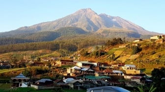 Pemerintah Tegaskan: Gunung Lawu Tak Masuk Area Kerja Panas Bumi