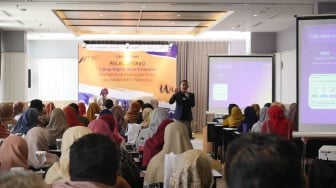 Cerdas di Era Digital, Suara.com Gandeng Bank Jago Latih Guru Tangkal Hoaks dan Pintar Finansial