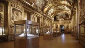 Daftar Benda Berharga Museum Louvre Paris yang Dicuri Perampok, Semua Barang Bersejarah!