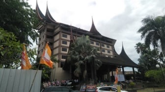 Apa Nama Baru Hotel Bumiminang Usai Dibeli OSO? Pernah Terbengkalai Usai Dirusak Gempa Sumbar 2009