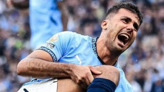 Punya Akurasi Umpan 86 Persen, Pep Guardiola Stres Berat Rodri Cedera