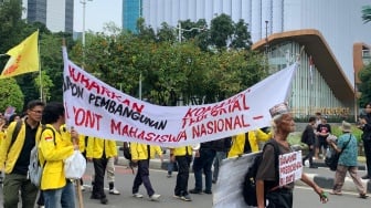 Bawa Spanduk Indonesia Gawat Darurat, Ini yang Jadi Sorotan BEM SI di Setahun Pemerintahan Prabowo