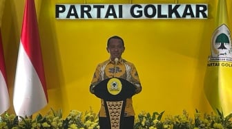 Bukan Pidato Biasa, Bahlil 'Roasting' Tipis-tipis Petinggi Golkar Pakai Gaya Prabowo